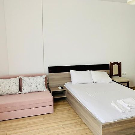Romantic Rose Apartment Sofia Exterior photo